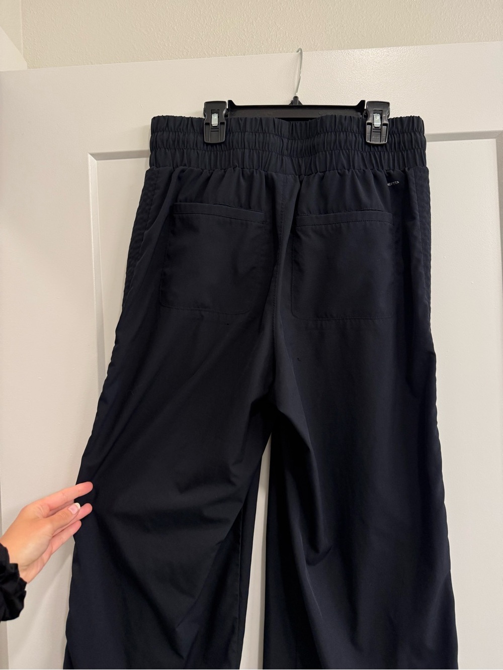 Women’s Wide-Leg Elastic Waist Joggers